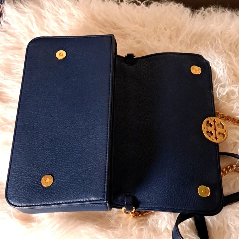 Tory Burch Chelsea Leather Shoulder Bag EUC